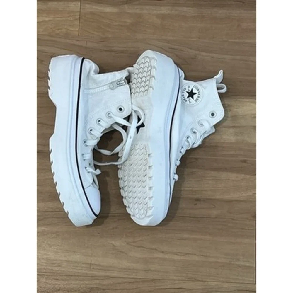 Converse Kids' Chuck Taylor All Star Lugged Lift Shoes - White/Black Sz 6.5
